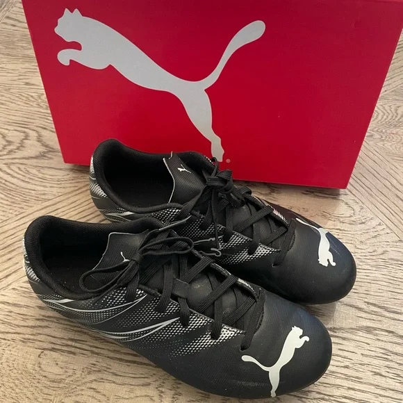 Puma Attacanto Firm Ground/Artificial Ground Junior Soccer Cleats - Picture 3 of 10